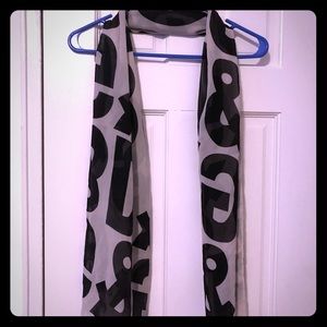 Dolce & Gabbana thin scarf